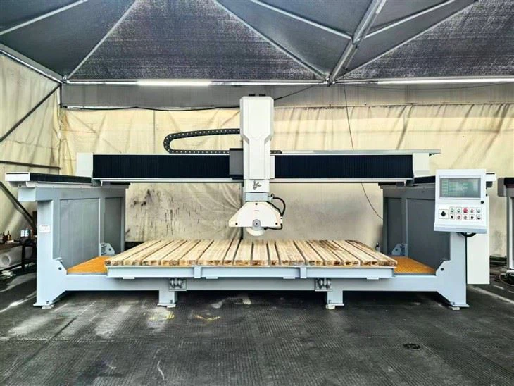 4 Axis PLC Control Bridge Saw factory
